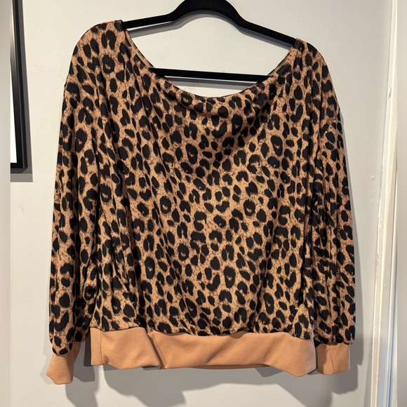 💕3/$25💕 Leopard Print Off-the-Shoulder Top - Picture 2 of 4